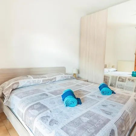 5 Beds - 2 Minutes From The Sea With Parking Recco