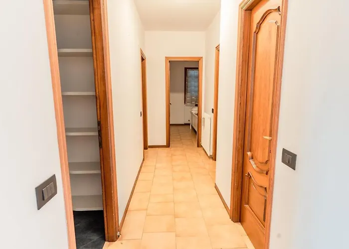 5 Beds - 2 Minutes From The Sea With Parking * Recco