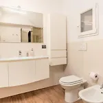 Apartment 5 Beds - 2 Minutes From The Sea With Parking Recco